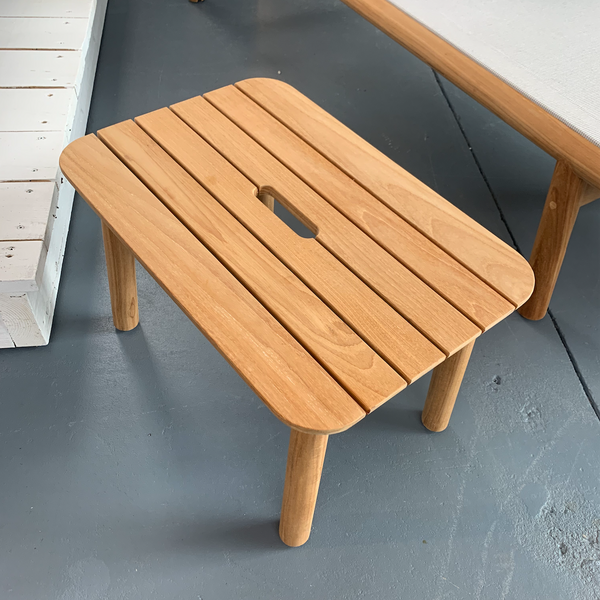 Bain de soleil PEVERO & table basse